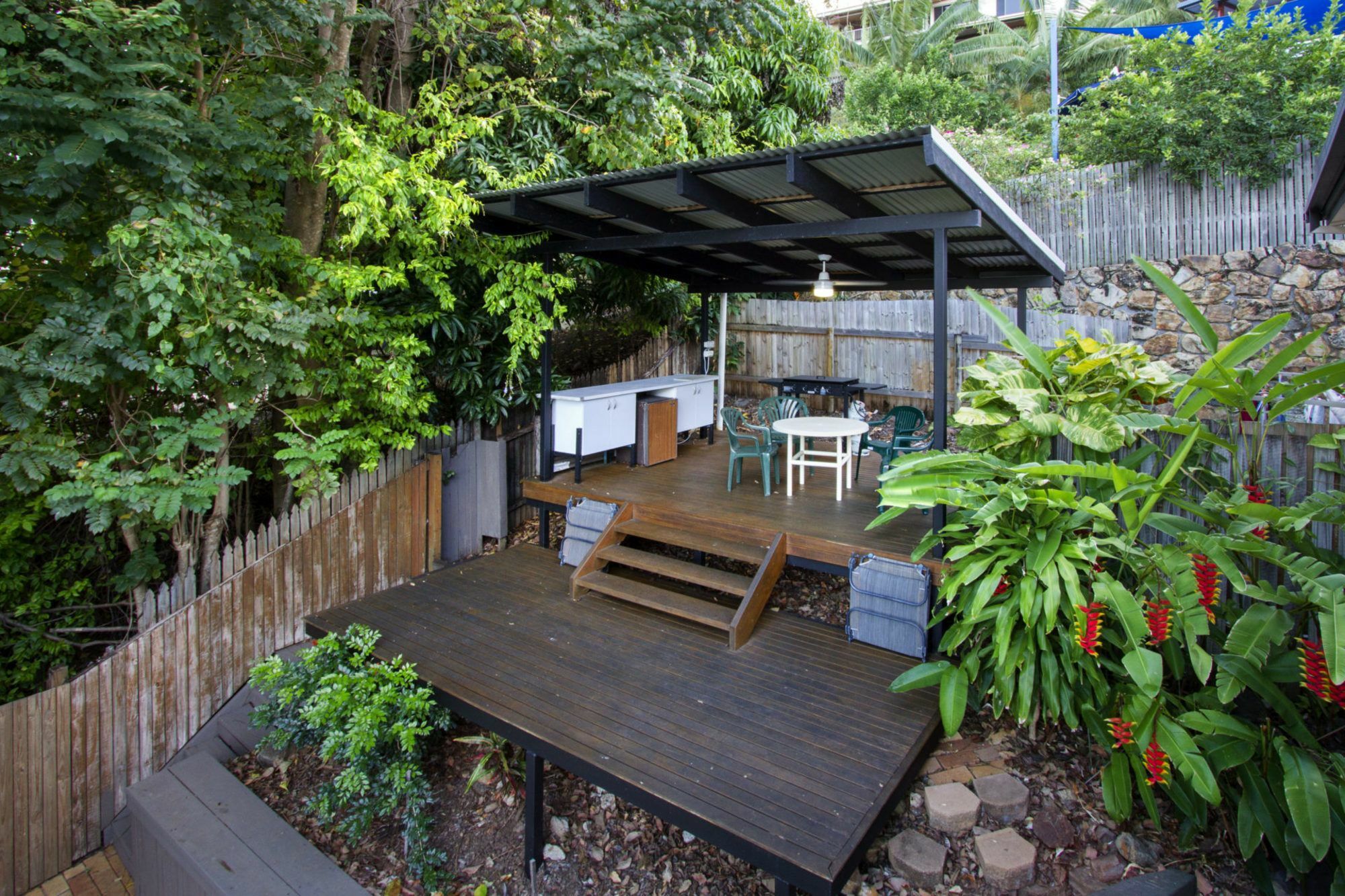 Heliconia On Kara Villa Airlie Beach Exterior photo